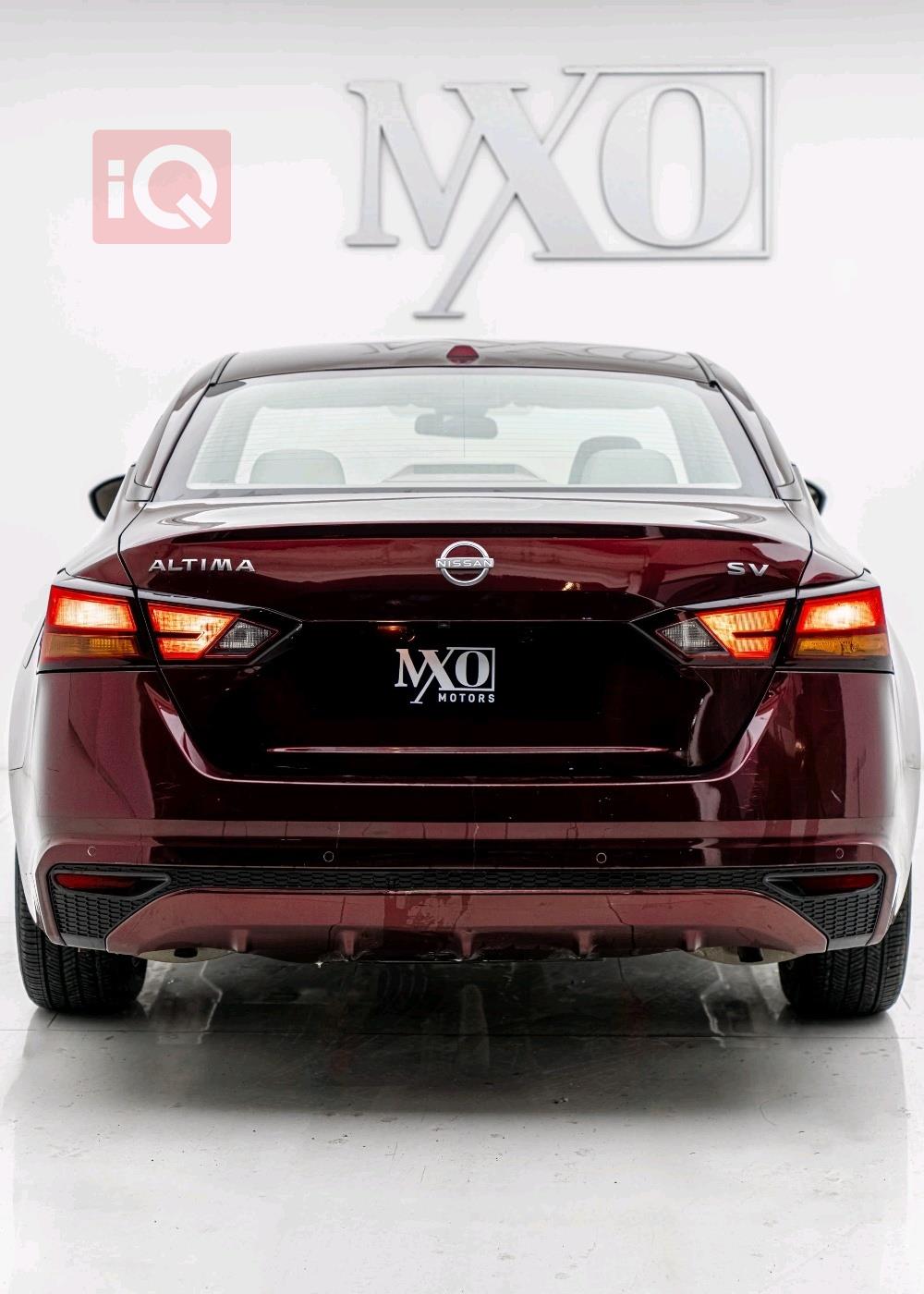 نيسان ألتيما